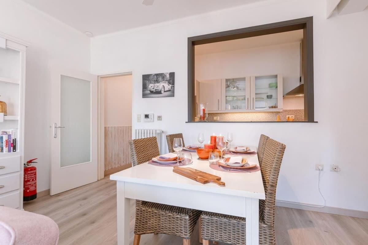 Huswell - Beautiful And Spacious Studio With Side Seaview Knokke-Heist Exteriör bild