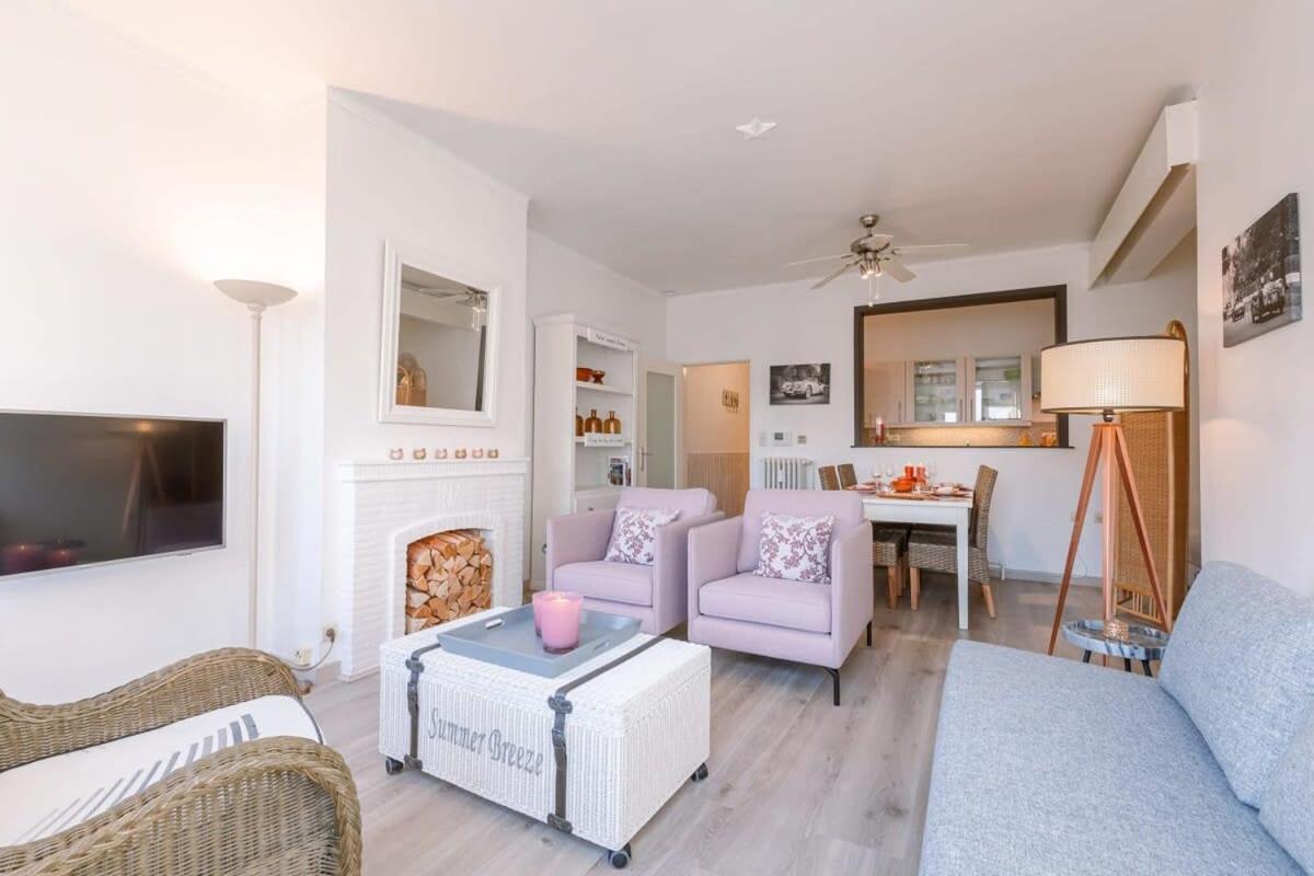 Huswell - Beautiful And Spacious Studio With Side Seaview Knokke-Heist Exteriör bild