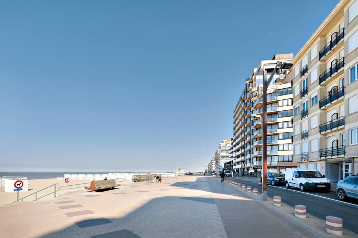 Huswell - Beautiful And Spacious Studio With Side Seaview Knokke-Heist Exteriör bild
